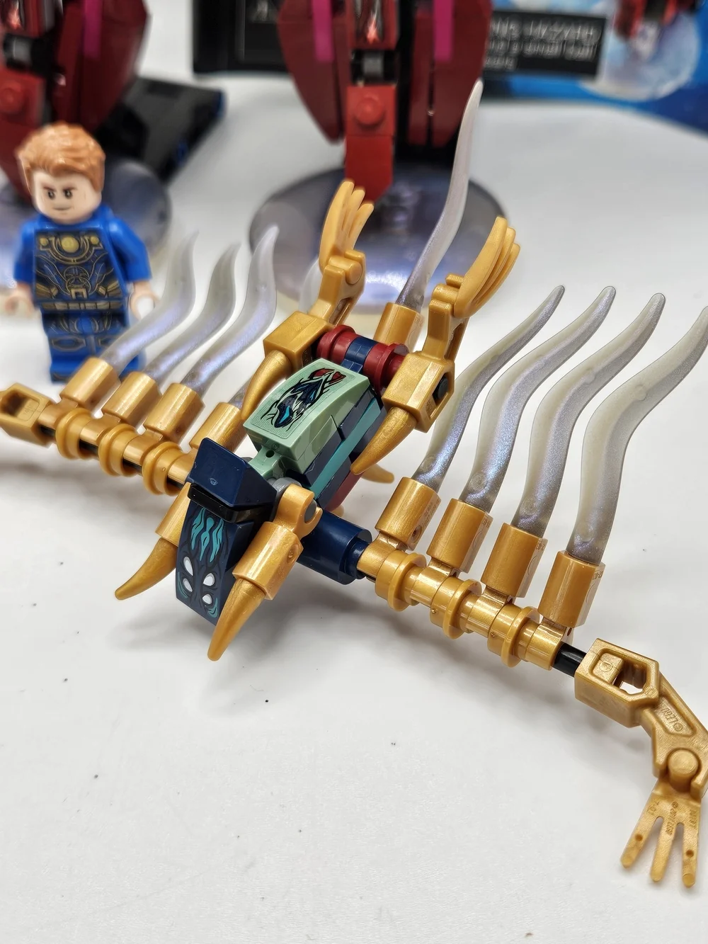 Lego 76155 Marvel The Eternals In Arishem’s Shadow 100% Complete Manual Figures